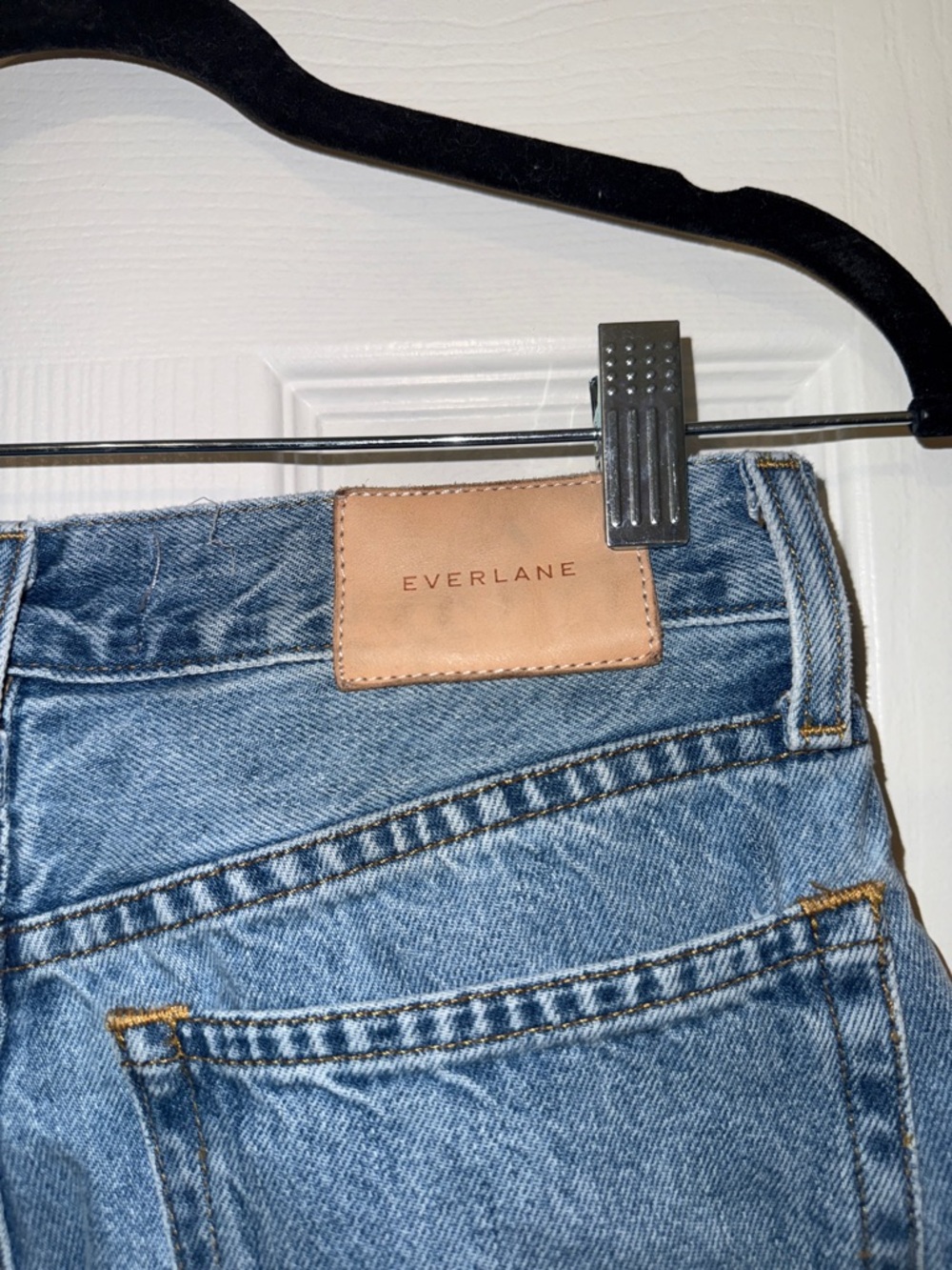Everlane The 90s Cheeky Jean - Picture 11 of 13